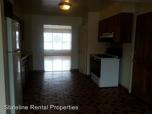 3rd image of 417 Oakland Ave