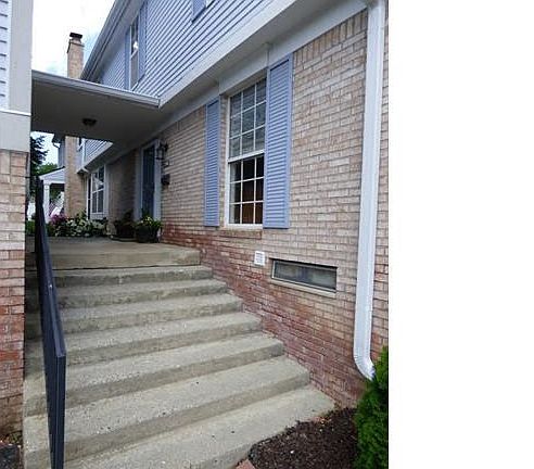 2nd image of 20948 Glen Haven Cir E #281