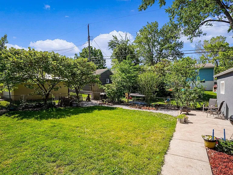 2695 Bristol Rd — Photo 44