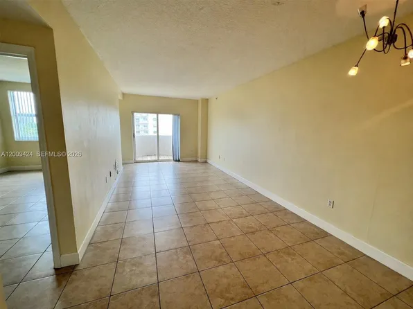 50 Menores Ave, Coral Gables, FL