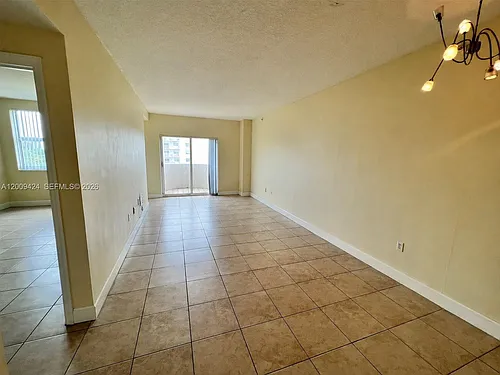 50 Menores Ave #518 Photo 1