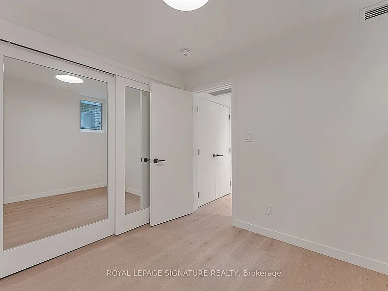1254 Davenport Rd #1 — Photo 16
