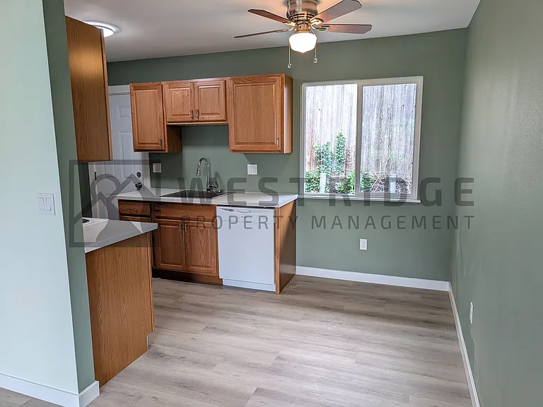 6855 SW Capitol Hwy #B — Photo 8