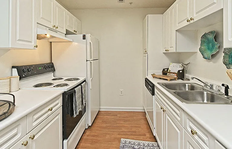 Creekside at Matthews Apartments — Photo 15