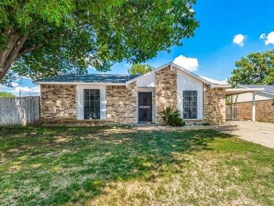 2201 Busch Dr, Arlington, TX, 76014