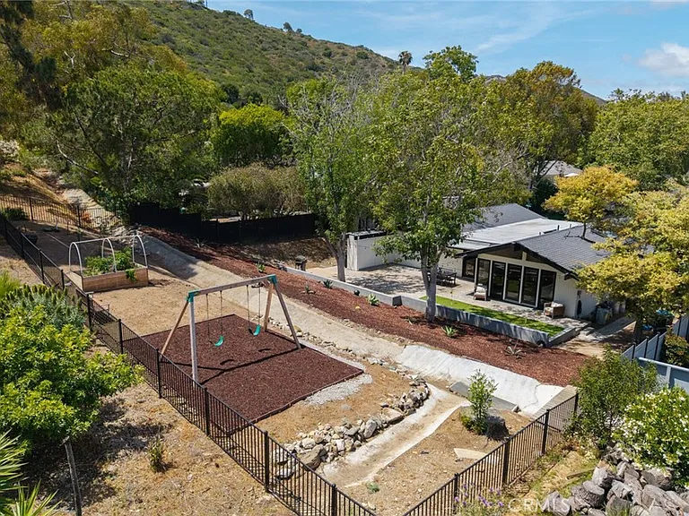 31891 National Park Dr — Photo 39