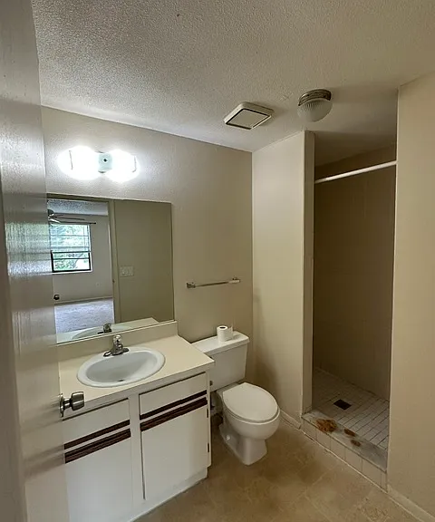 130 Sabal Ct #H — Photo 13