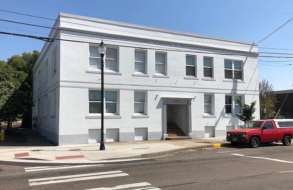 505 Lyon St SE #10