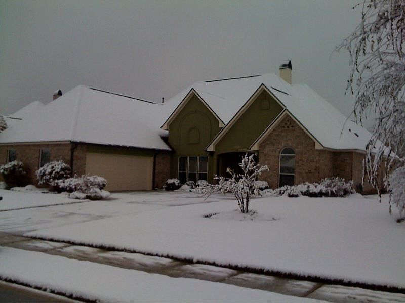 A rare snow fall in B.R.