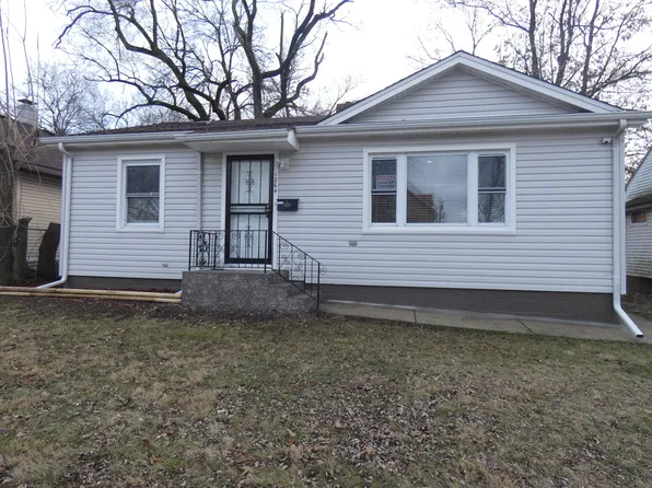 1264 E Chestnut St, Kankakee, IL 60901