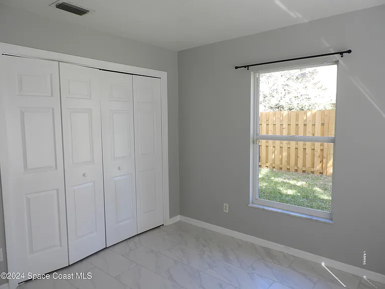 4825 47th Ct — Photo 13