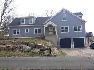 39 Sawmill Rd, Branford, CT 06405