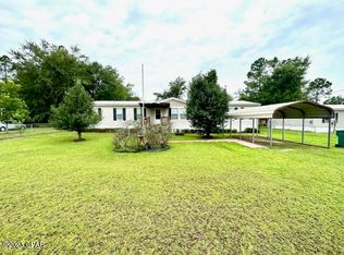 2183 Ashleigh Ave, Grand Ridge, FL 32442