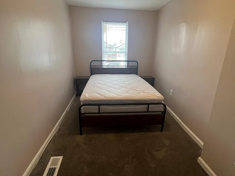 3704 W Belvedere Ave — Photo 4
