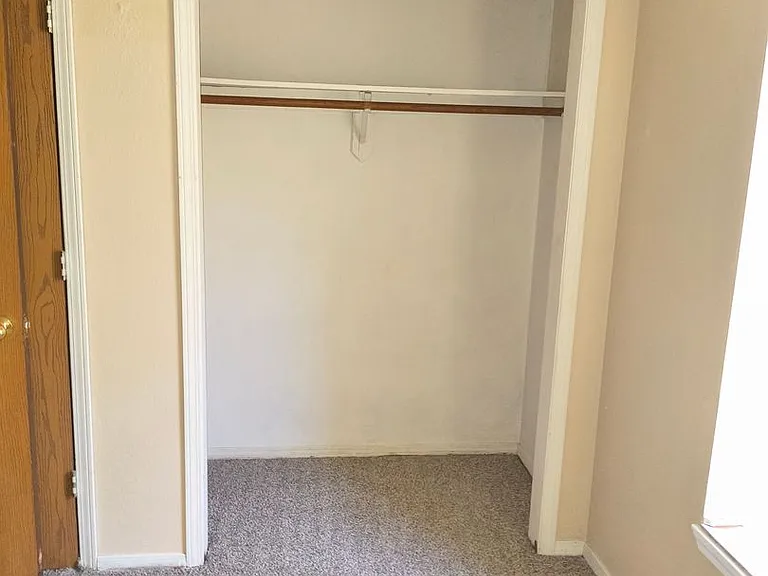 Douglas Apartments - 400 Judy Street - Heart of Branson — Photo 9