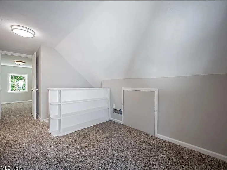 335 Inwood Blvd — Photo 15