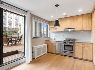 215 E 24th St APT 817, New York, NY 10010