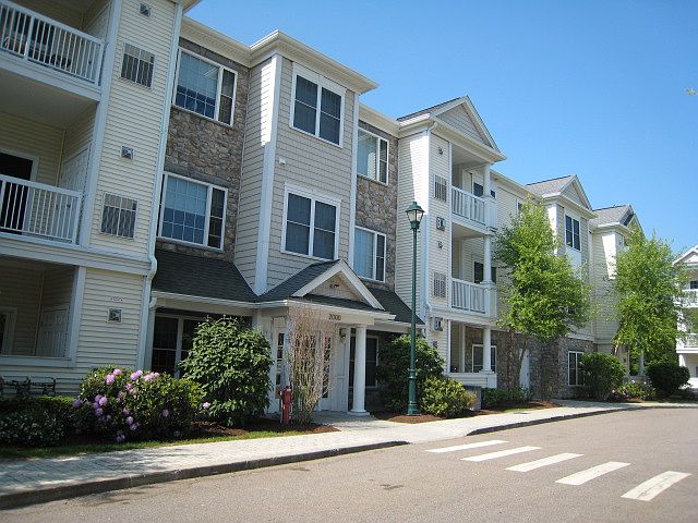 1st image of 2209 Davenport Ave
