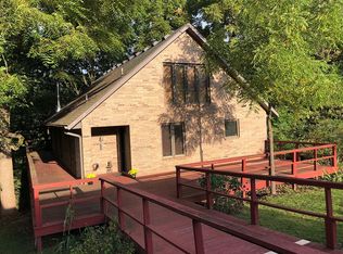 3698 Round House Rd, Aurora, MO 65605