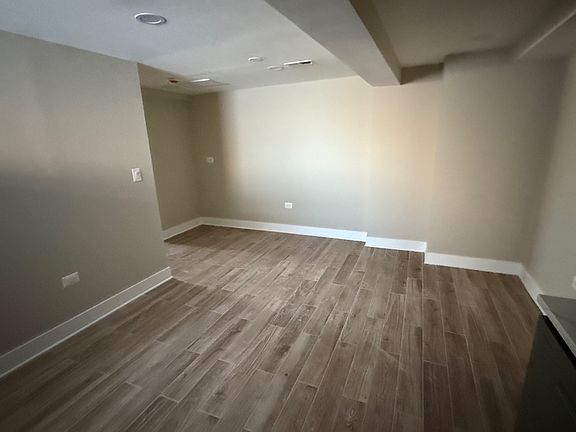 2nd image of 9514 S Lasalle St #G