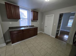 465 Tampa St #S, West Haven, CT 06516