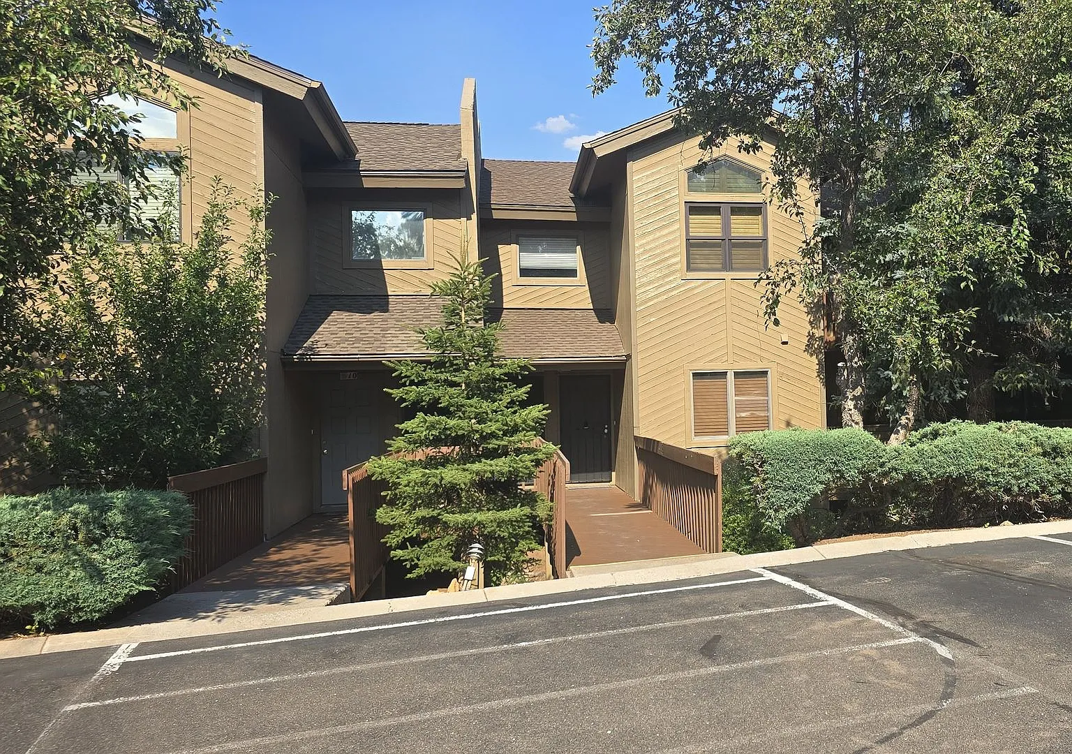 Fully furnished condo in Continental CC Flagstaff — Photo 1
