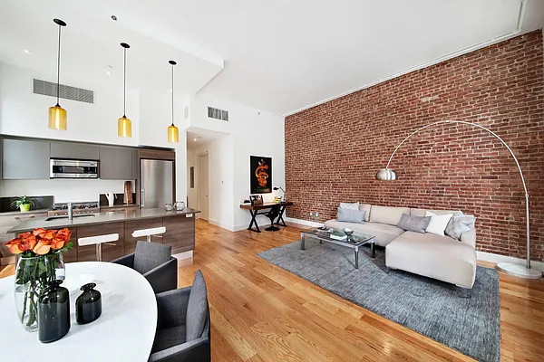 Rented by Town Residential | media 28