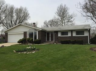 918 W Shiloh Dr, Arlington Heights, IL