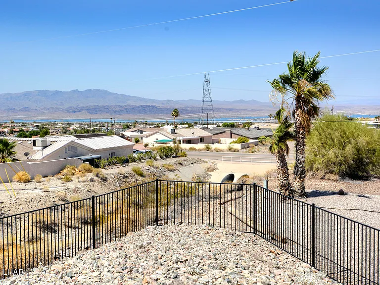 3400 Buckboard Dr — Photo 17