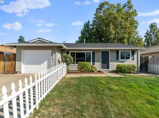 2211 Oak Dr, Newberg, OR 97132