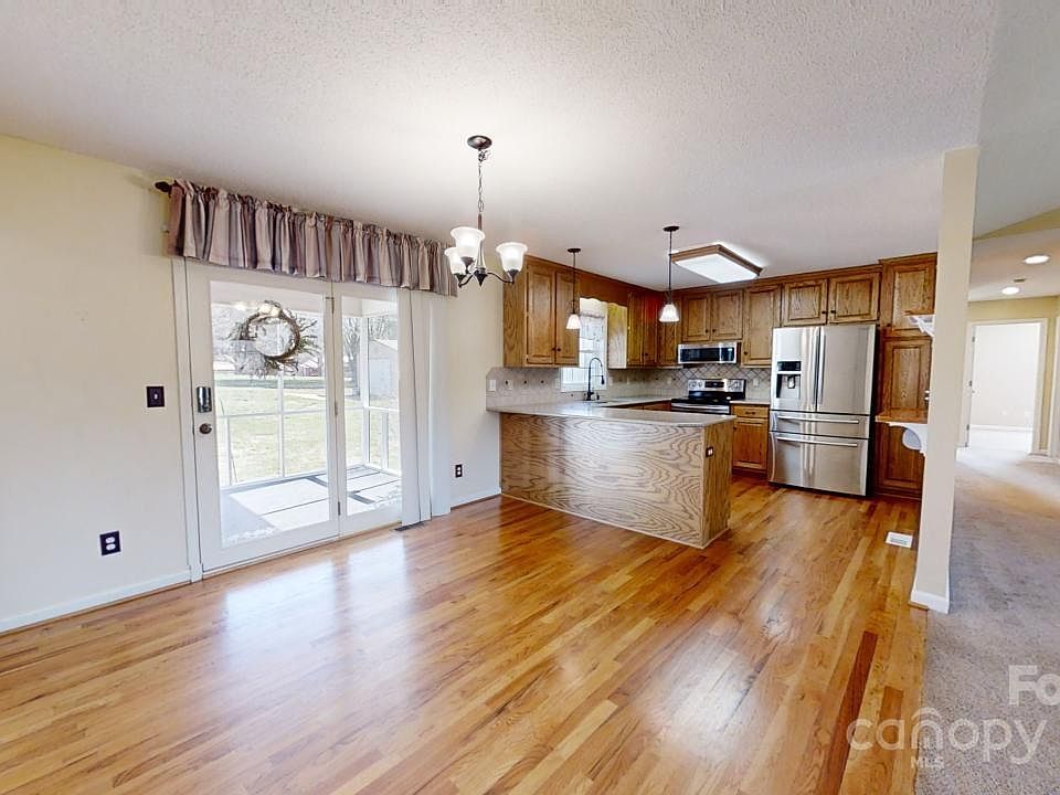 2432 Rock Dam Rd, Lincolnton, NC 28092 Zillow