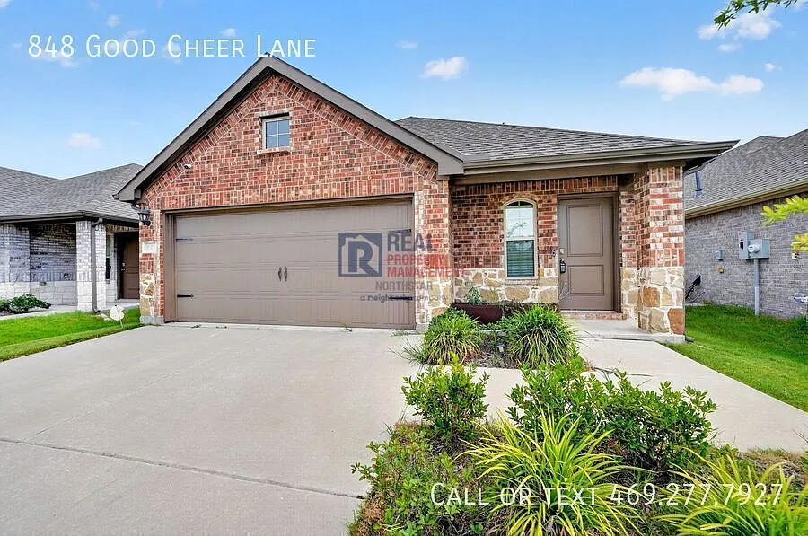 Comfort, Convenience & Community Welcome Home to Lavon — Photo 2