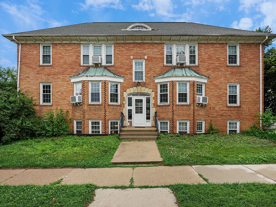 1st image of 833 Midland St