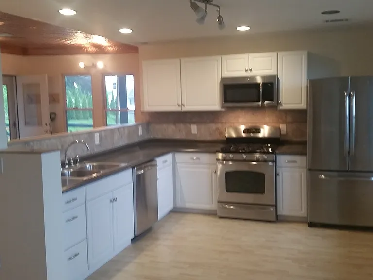 134 Furnace St — Photo 4