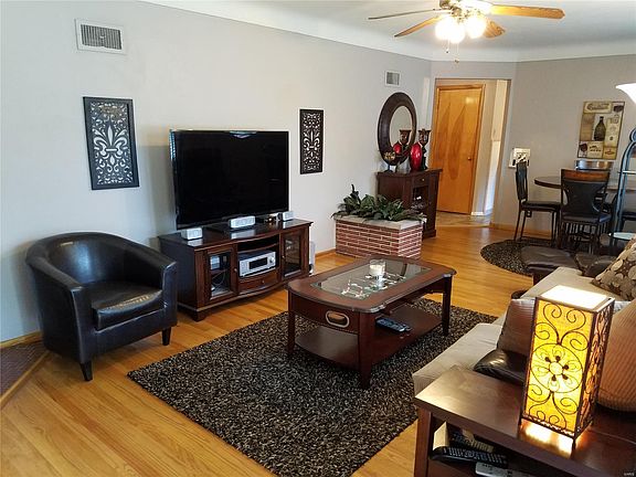 4th image of 904 Grovena Dr