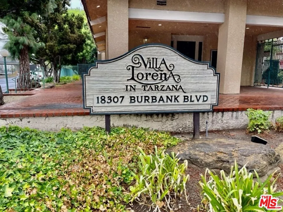 18307 Burbank Blvd #207