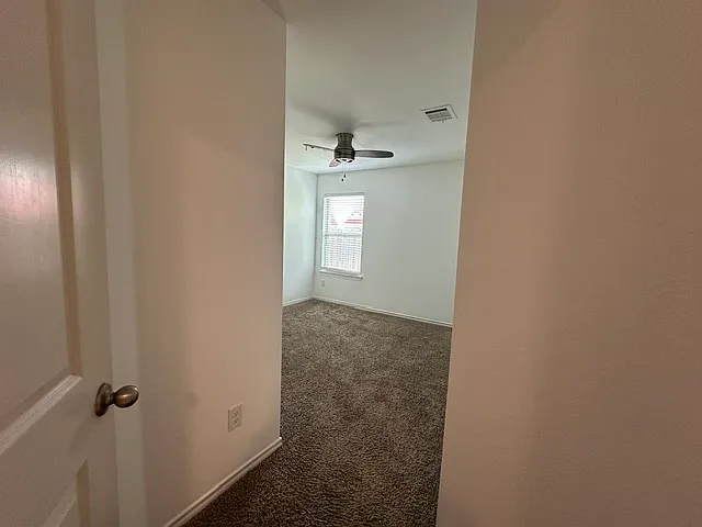 1202 Meadow Wood Ct — Photo 8