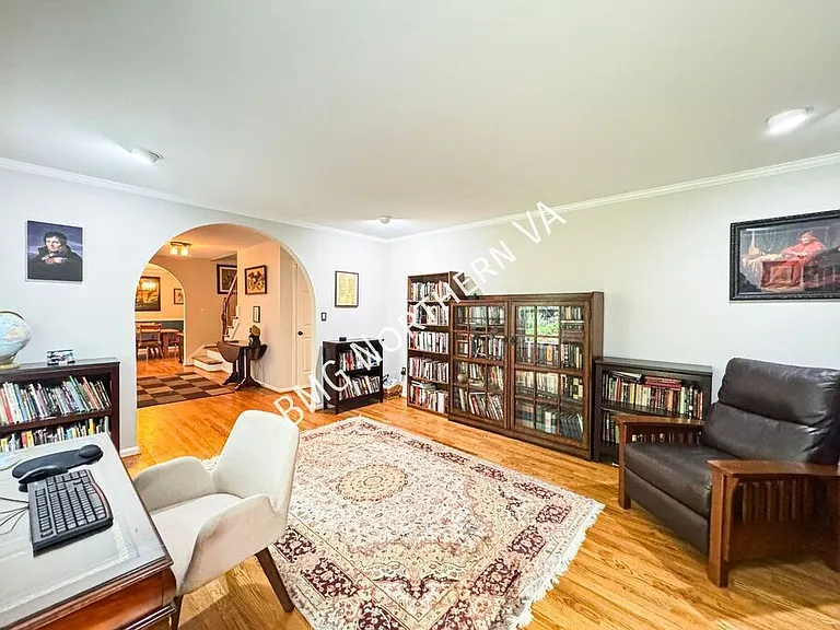 4800 Occoquan Overlook — Photo 7