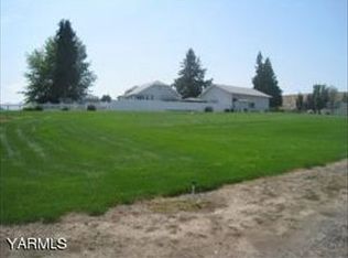 831 McGonagle Rd, Selah, WA 98942