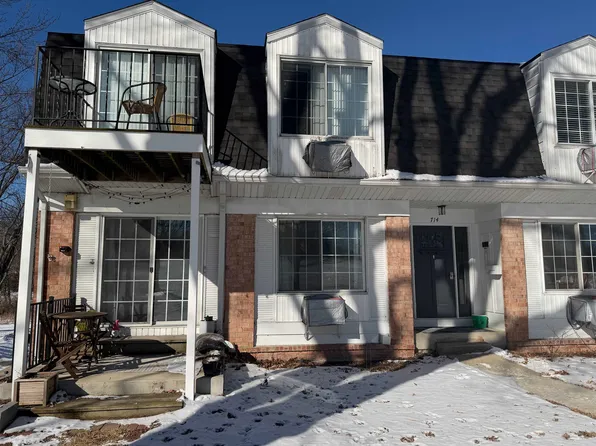 714 Kiwanis Dr, Freeport, IL 61032