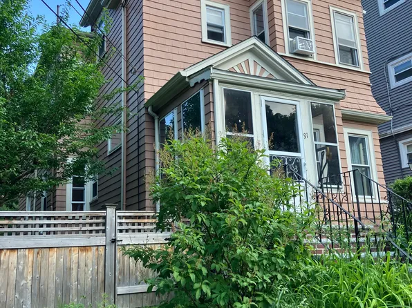 91 Porter St #2, Somerville, MA 02143