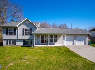 638 W 2nd St, Braidwood, IL 60408