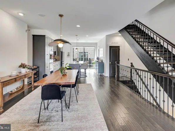 3613 Fleet St, Baltimore, MD 21224