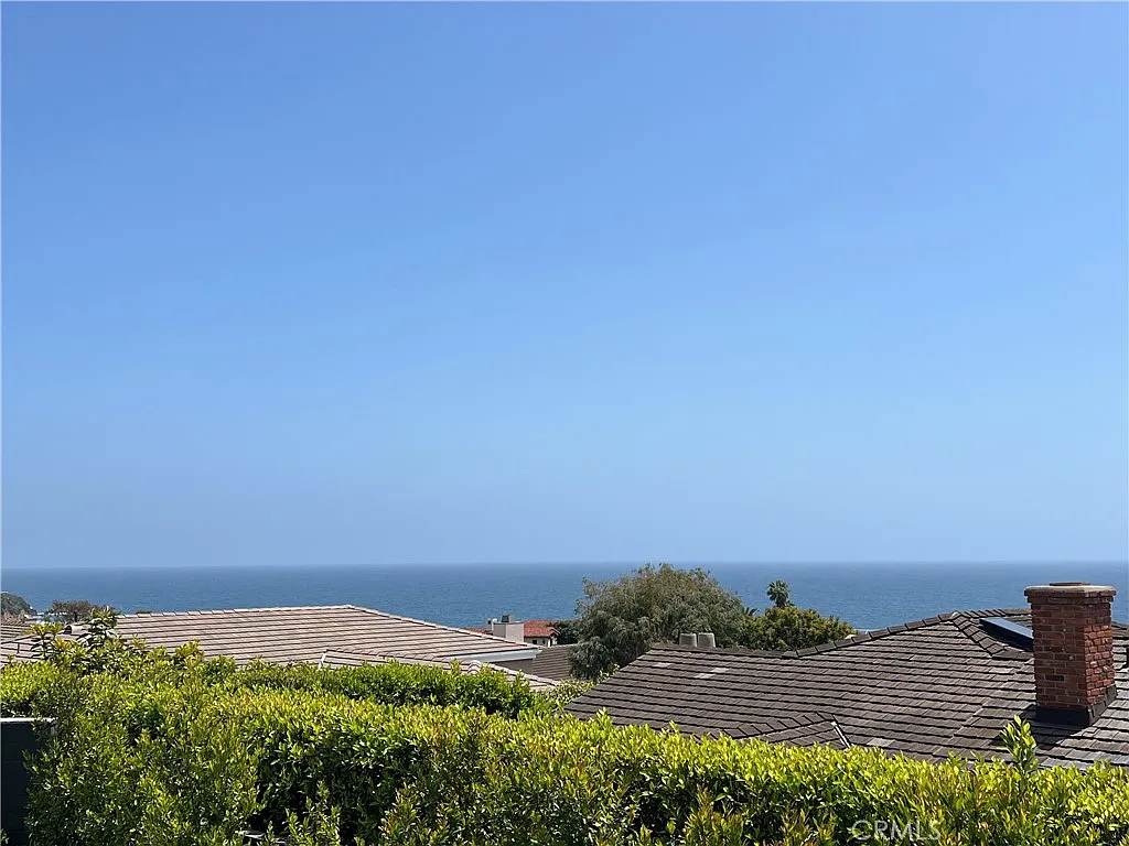 4 bed, 7.0 bath, 4200 sqft, $28,000 — Photo 3