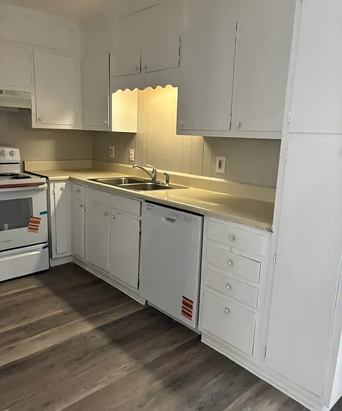 4101 McVay St SW #3 — Photo 3