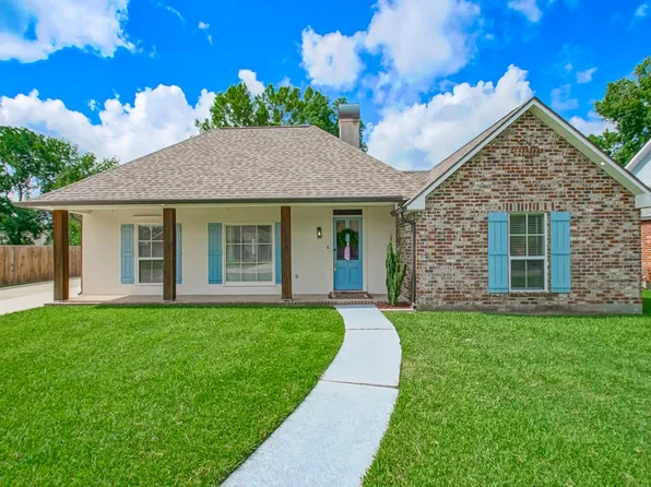 1440 Cottonwood Dr, Denham Springs, LA 70726