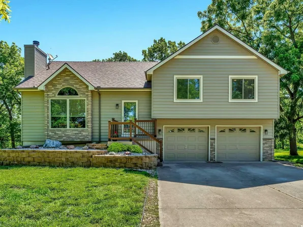 420 E 2100th Rd, Baldwin City, KS 66006