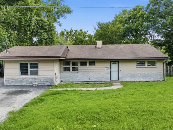 620 Belvedere Dr, Belleville, IL 62223