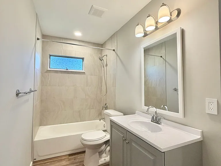 573 Hemlock Dr — Photo 9