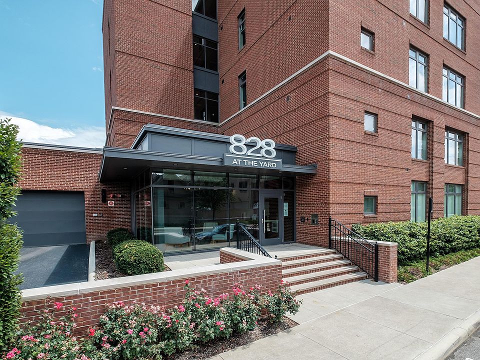 1st image of 828 Bobcat Ave #306